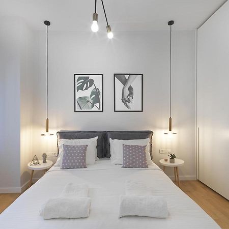 Fresh, New & Ready For You! Rnvtd Apt In Koukaki! Athena Bagian luar foto