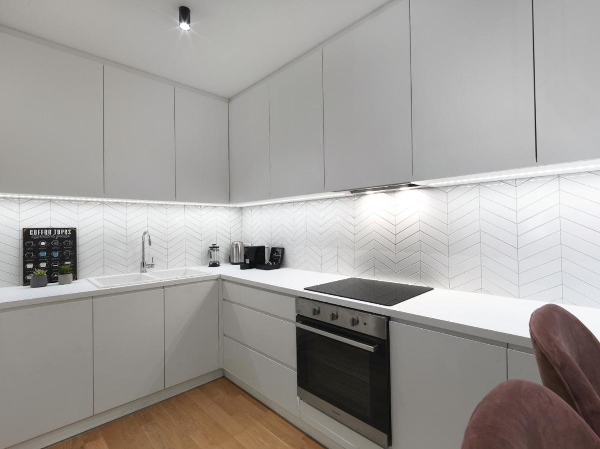 Fresh, New & Ready For You! Rnvtd Apt In Koukaki! Athena Bagian luar foto