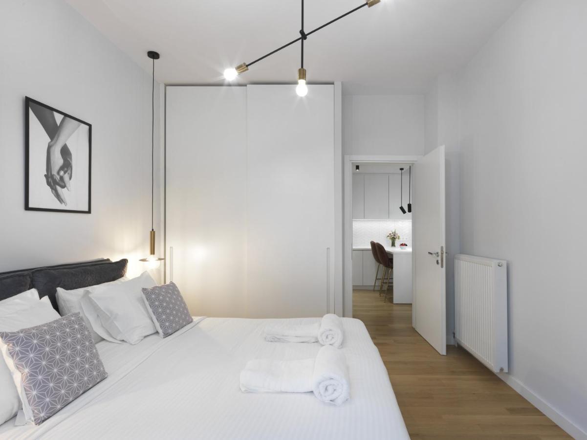 Fresh, New & Ready For You! Rnvtd Apt In Koukaki! Athena Bagian luar foto